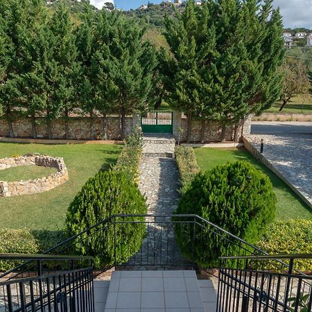 Vista Verde Studios & Apartments Свороната Екстериор снимка