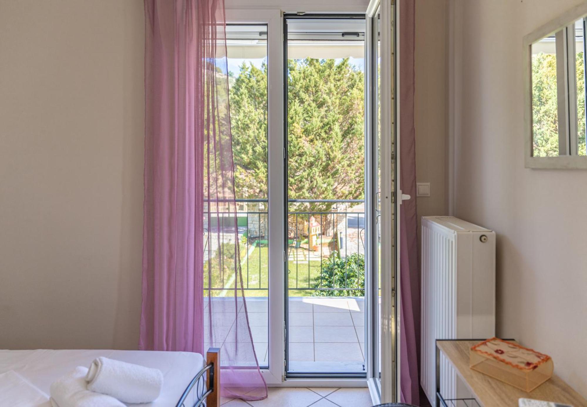Vista Verde Studios & Apartments Свороната Екстериор снимка