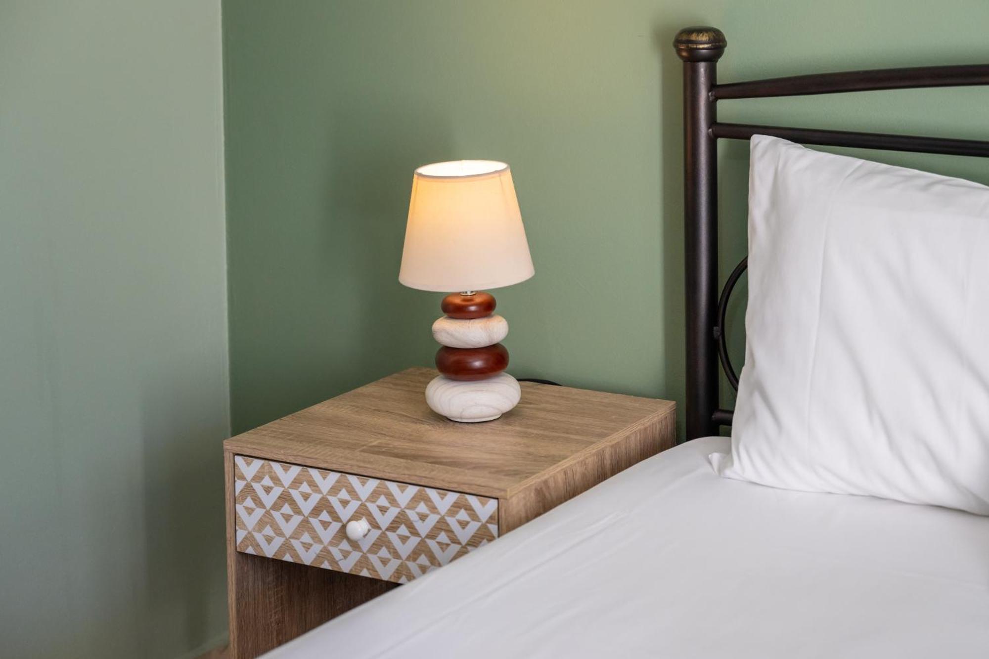 Vista Verde Studios & Apartments Свороната Екстериор снимка